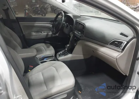 2018 Hyundai Elantra Value Edition z USA, uszkodzony, nr VIN KMHD84LF8JU614656